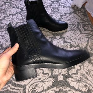 ZARA Chelsea Heel Boots